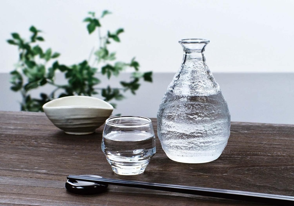 東洋佐々木カラス-toyo-sasaki-wa57-sake-glass-cup-5.jpg