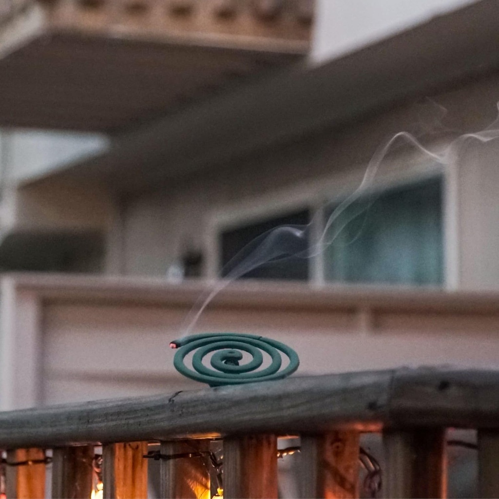 pic-mosquito-repelling-coils-outdoor-mos-2.jpg