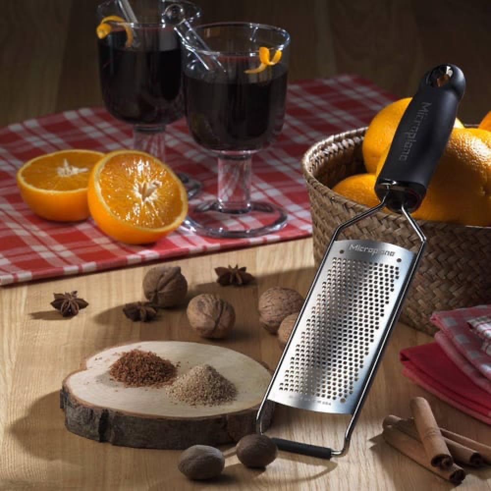 microplane-gourmet-series-hard-cheese-gr-5.jpg