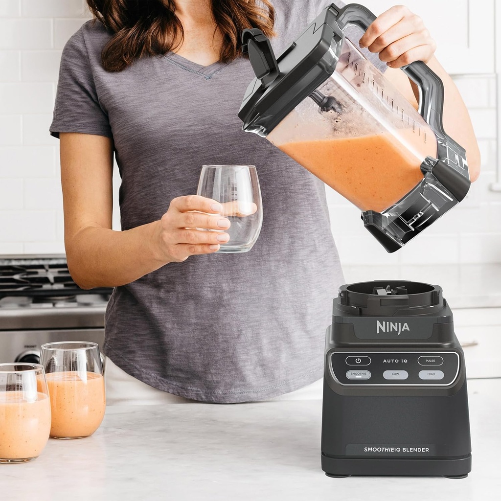 ninja-professional-countertop-blender-wi-2.jpg
