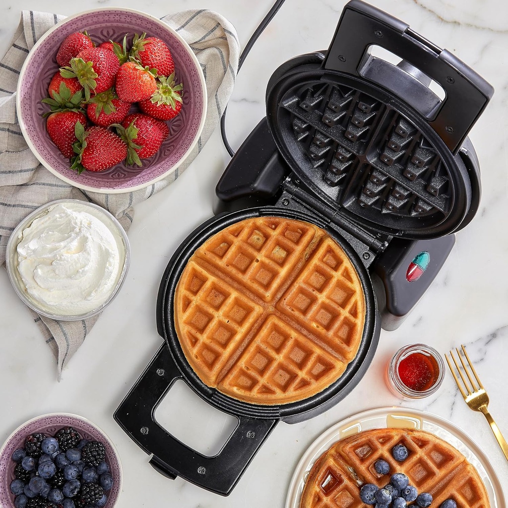 west-bend-belgian-waffle-maker-makes-7-i-6.jpg