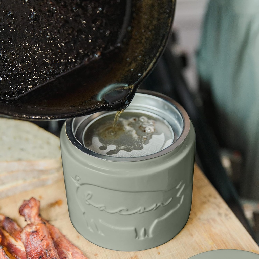 bacon-grease-saver-with-strainer-farmhou-2.jpg
