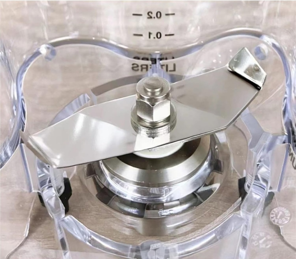 blender-cup-with-blade-lid-on-the-bottom-3.jpg