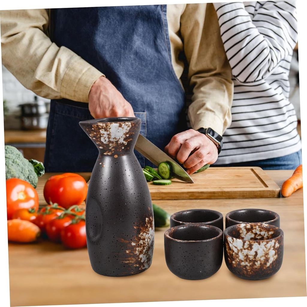japanese-sake-serving-set-1-sake-pot-tra-3.jpg