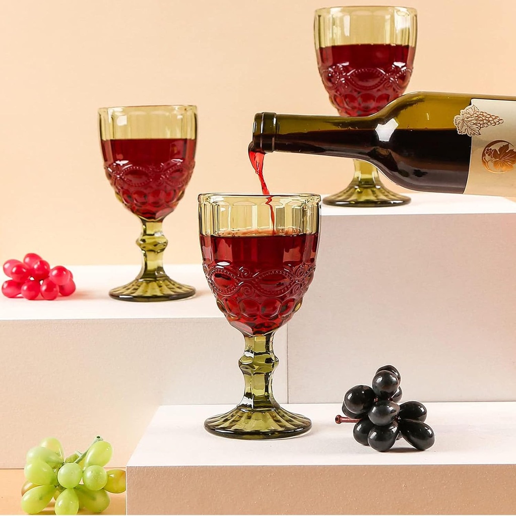 vintage-glassware-green-drinking-glasses-4.jpg