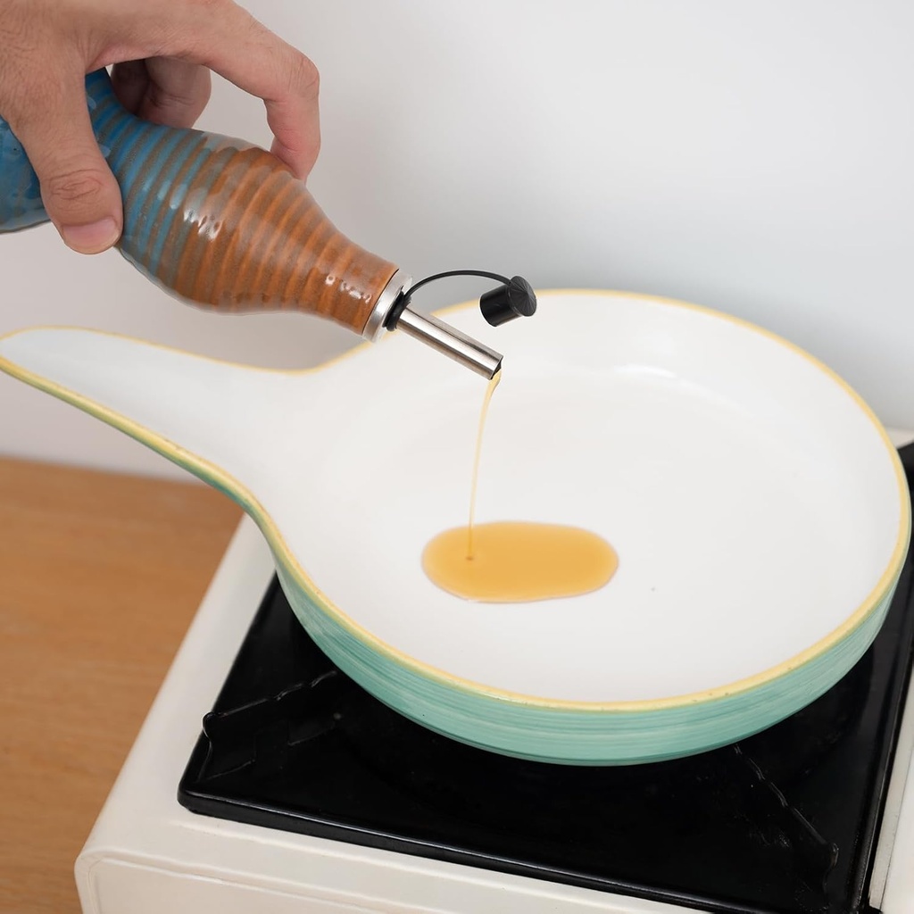 handcrafted-ceramic-olive-oil-dispenser--3.jpg