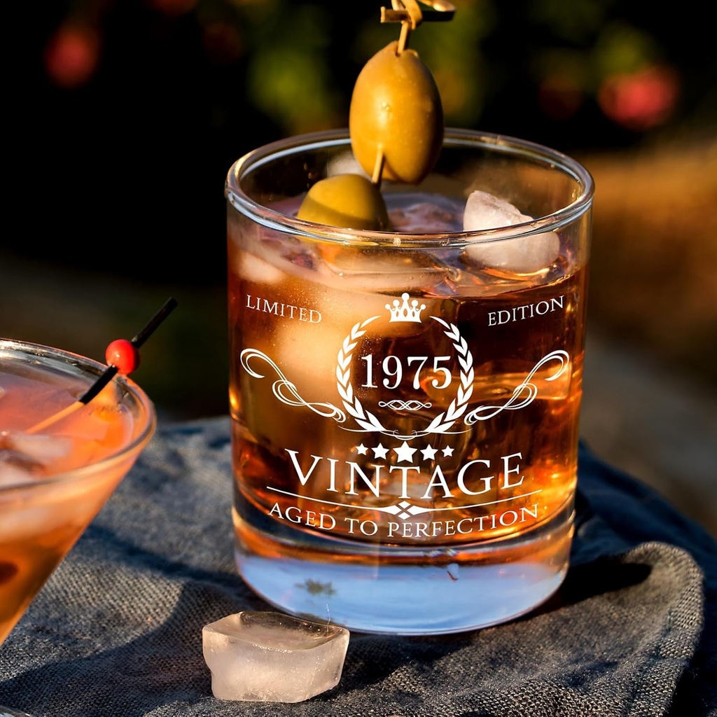 50th-birthday-gifts-for-men-whiskey-glas-6.jpg