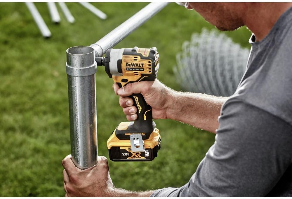 dewalt-dcf913b-20v-max-38-in-cordless-im-5.jpg