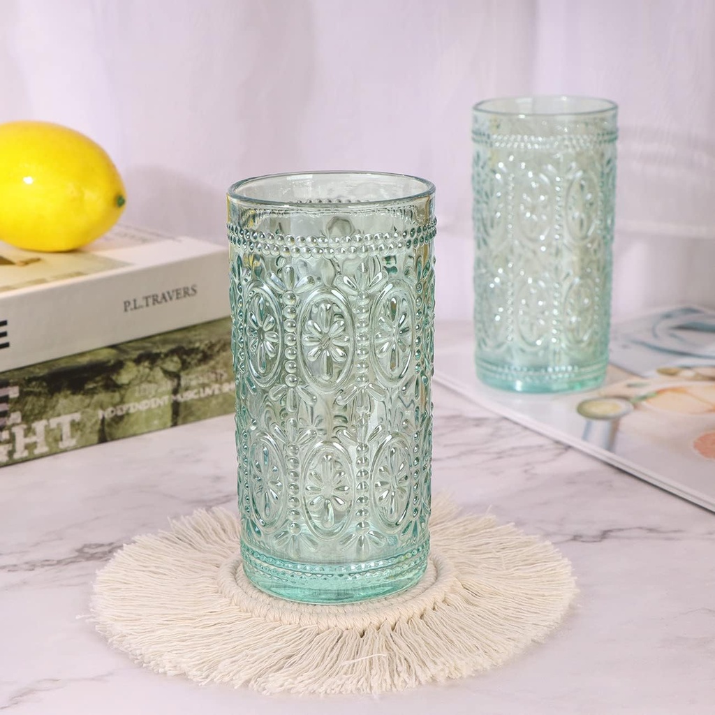 green-drinking-glasses-set-of-4-vintage--5.jpg