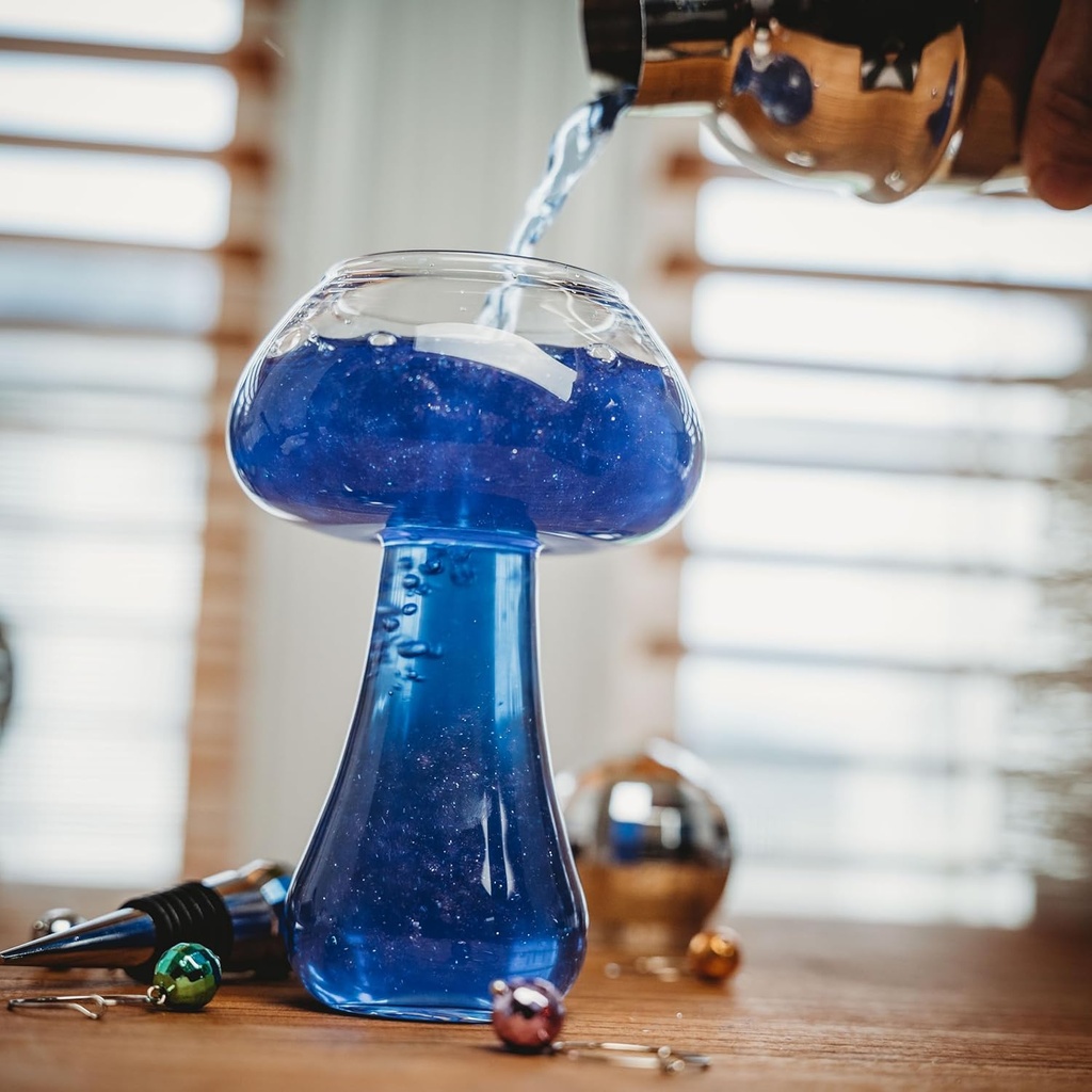 npw-mushroom-shaped-glassware-groovy-ret-6.jpg