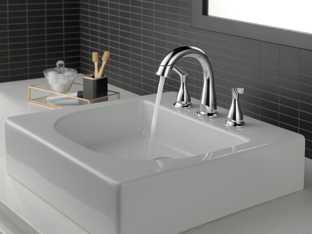 delta-broadmoor-chrome-bathroom-faucet-w-6.jpg