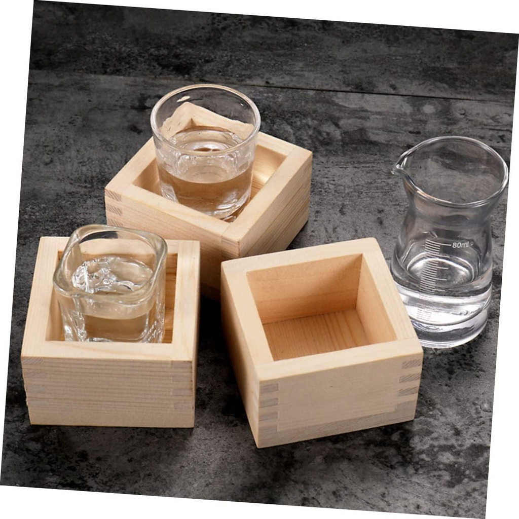 japanese-wooden-sake-cups-set-with-woode-3.jpg