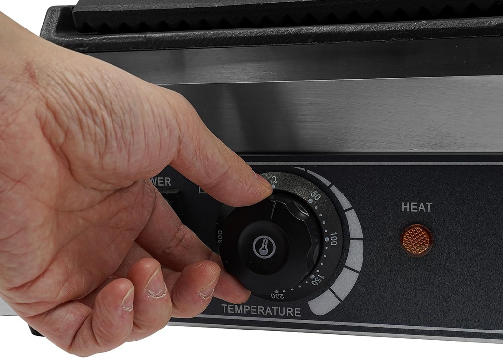commercial-panini-press-grill-1800w-elec-3.jpg