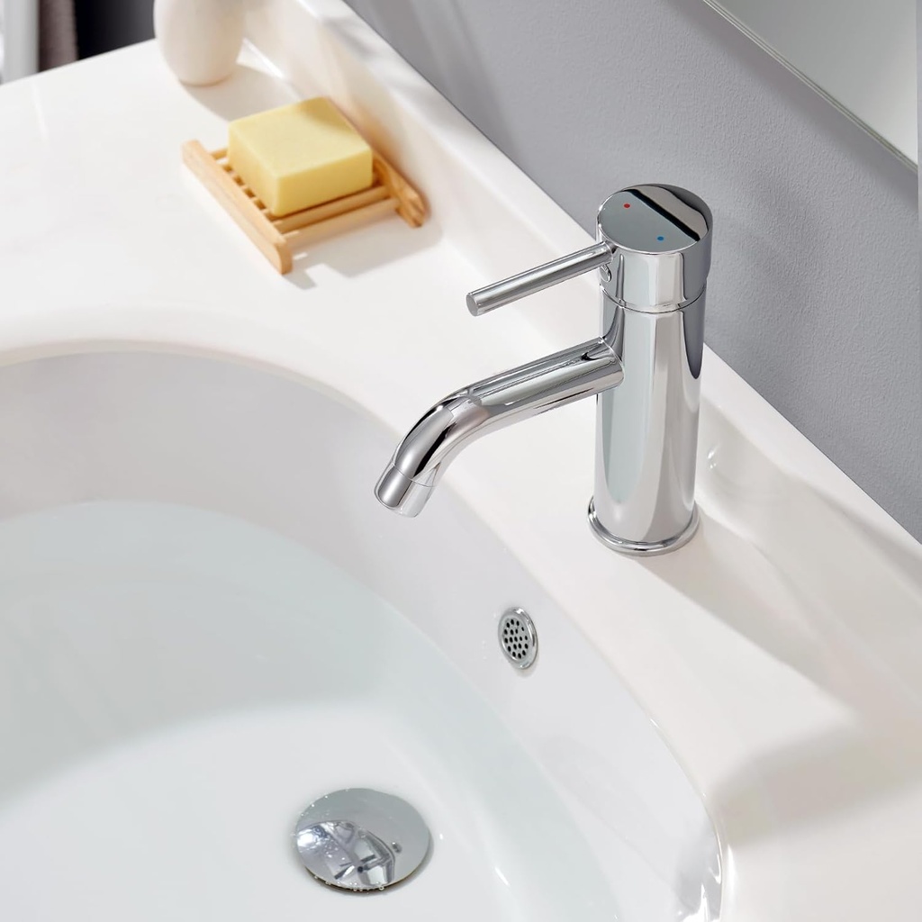 polished-chrome-bathroom-faucet-1-hole-w-2.jpg
