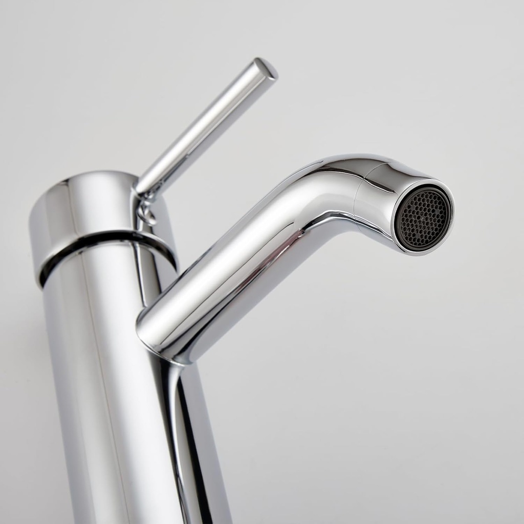 polished-chrome-bathroom-faucet-1-hole-w-4.jpg