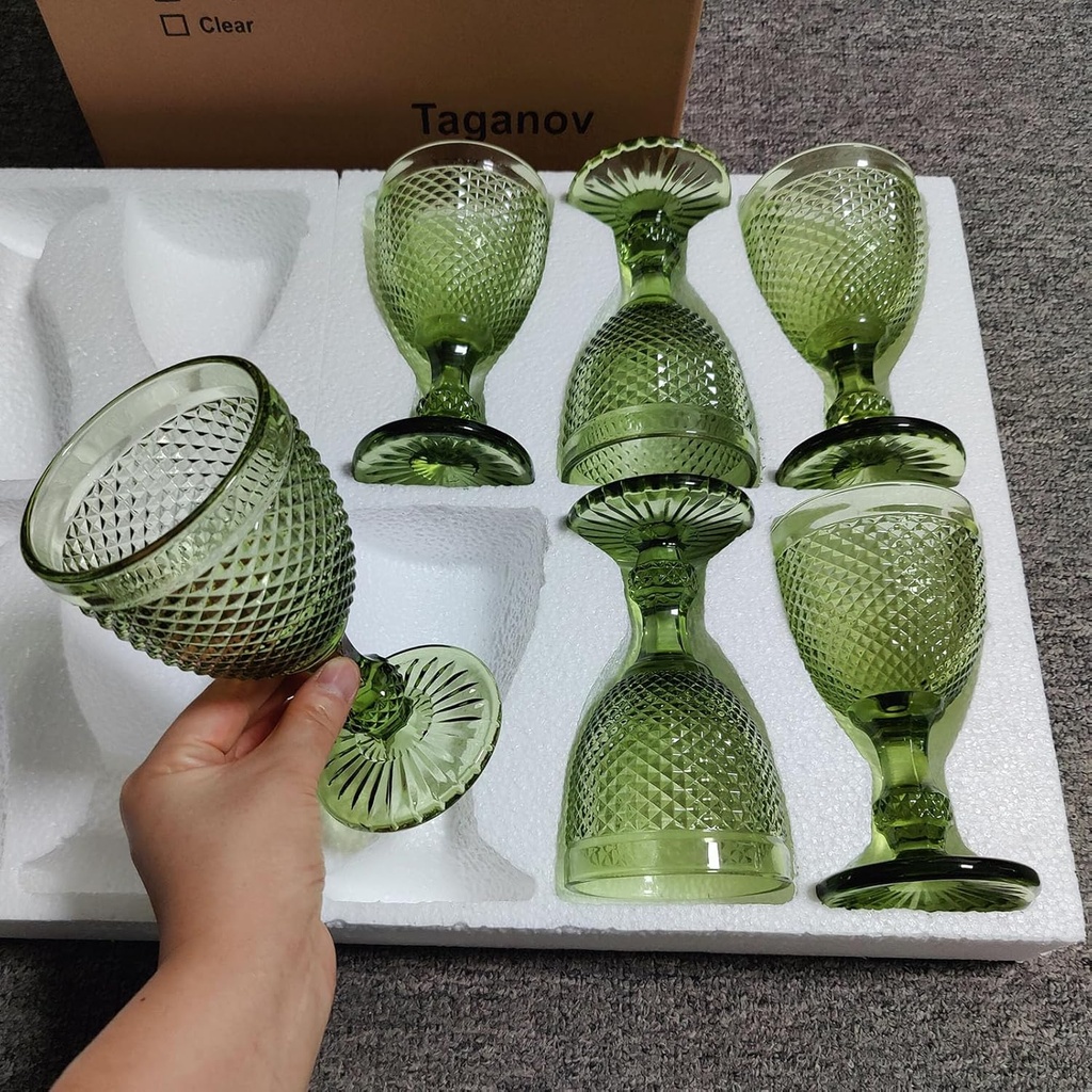 green-drinking-glasses-set-of-6-vintage--3.jpg