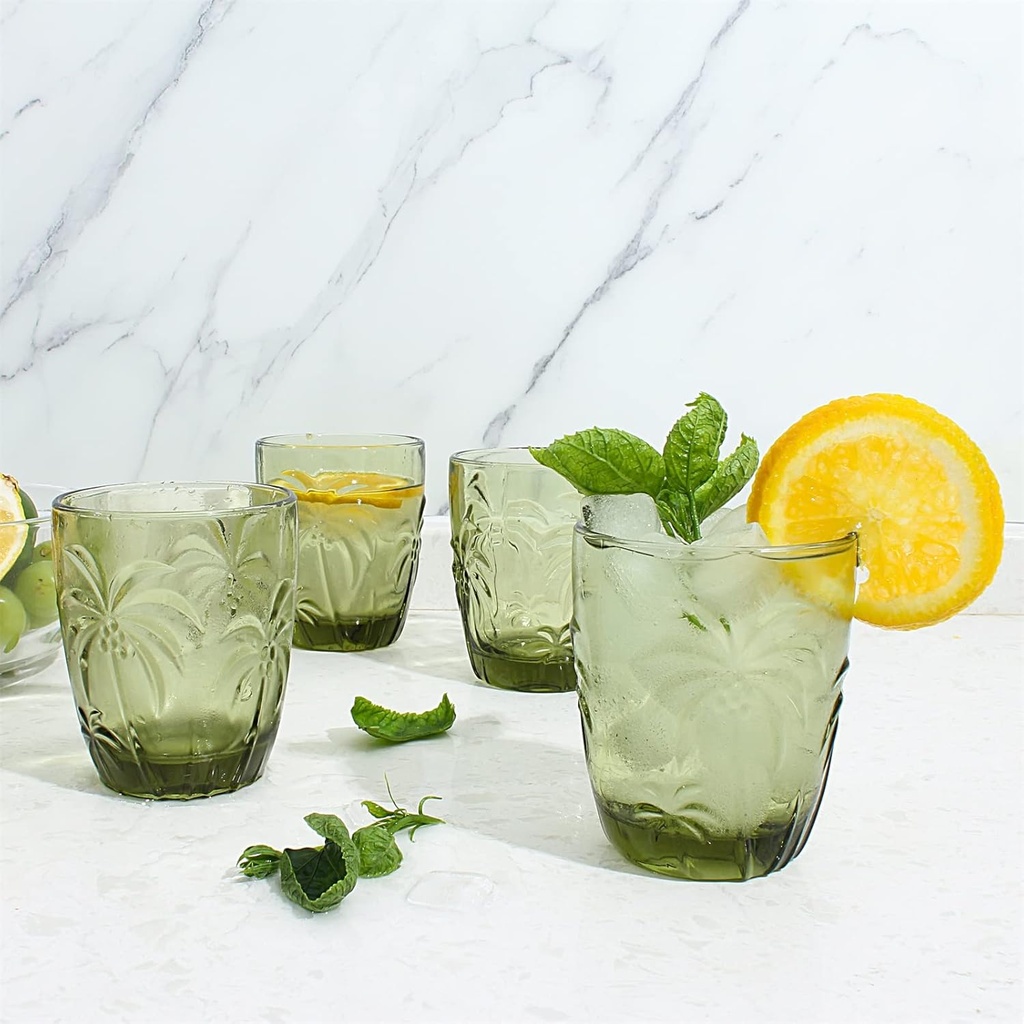 mn-home-green-christmas-tumblers-colored-6.jpg