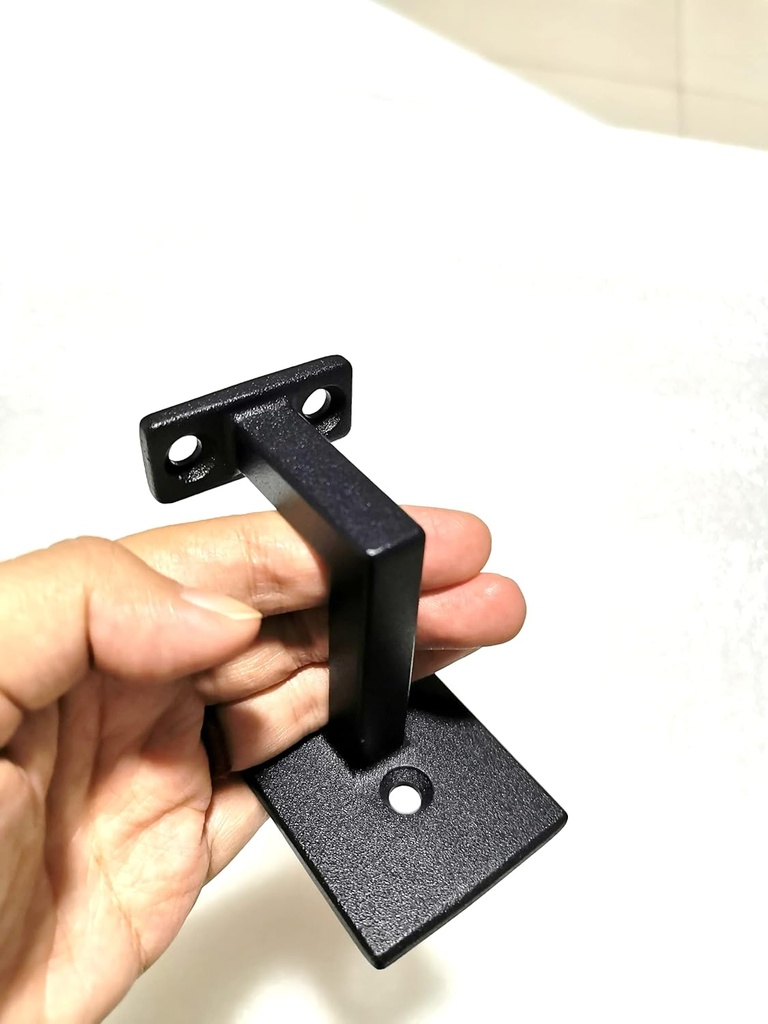 square-handrail-brackets-for-staircase-s-4.jpg