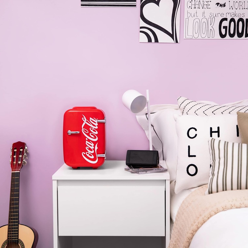 cooluli-retro-coca-cola-mini-fridge-for--5.jpg