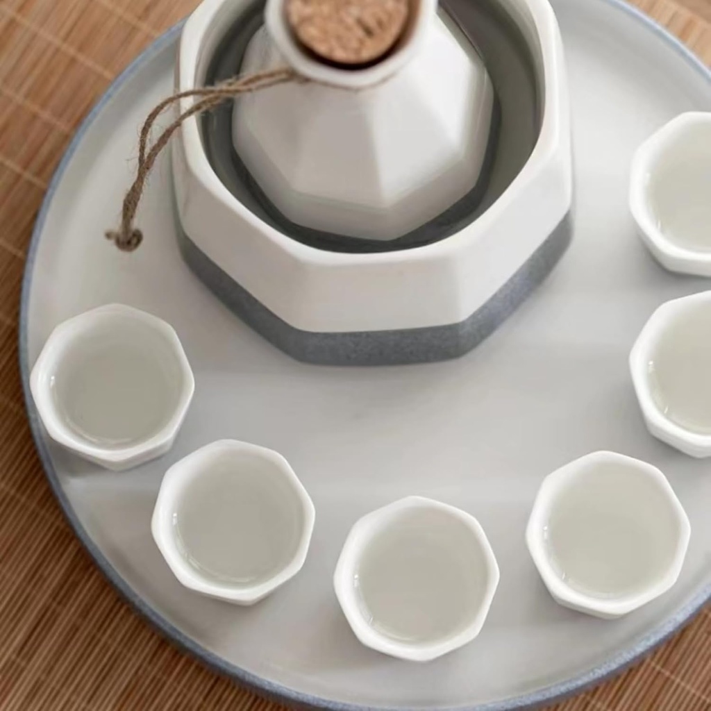 ceramic-sake-set-with-warmer---tradition-3.jpg