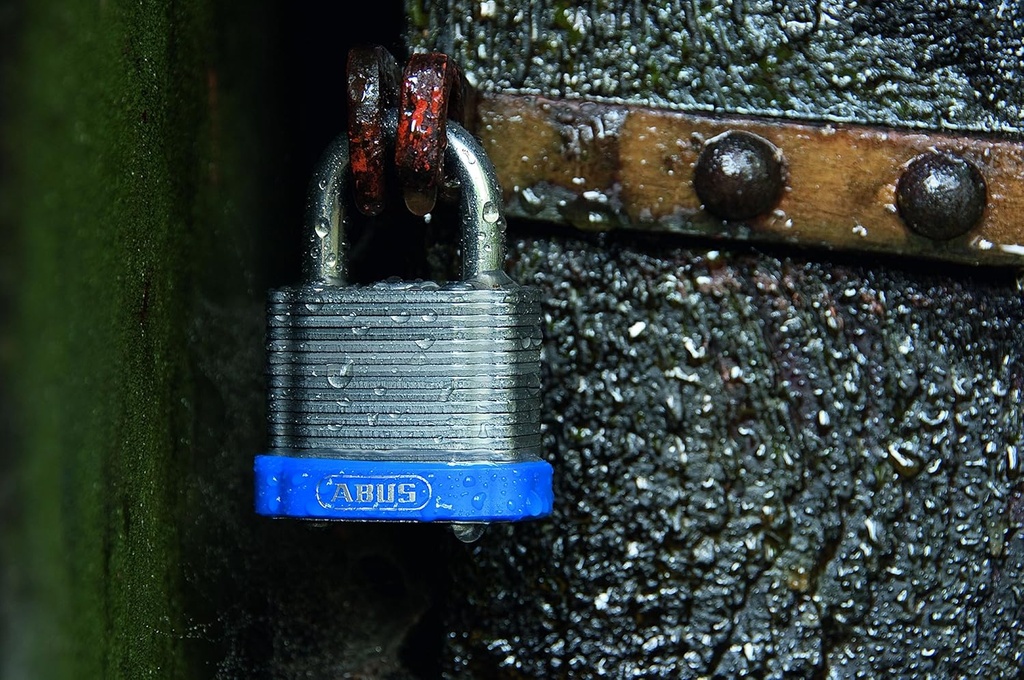 abus-4140-laminated-steel-safety-padlock-2.jpg
