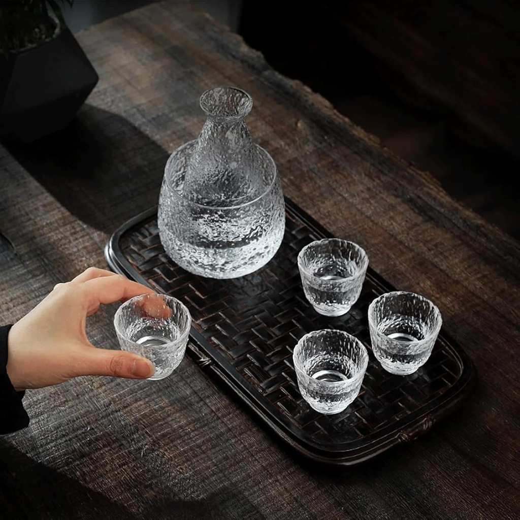 glass-sake-set-matt-glass-sake-set-japan-3.jpg