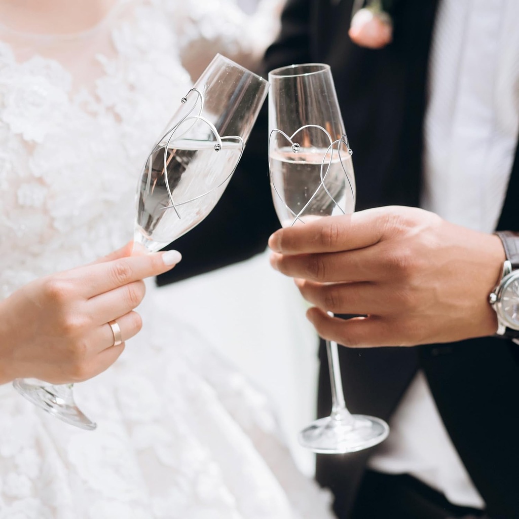 champagne-flutes-wedding-champagne-gasse-2.jpg