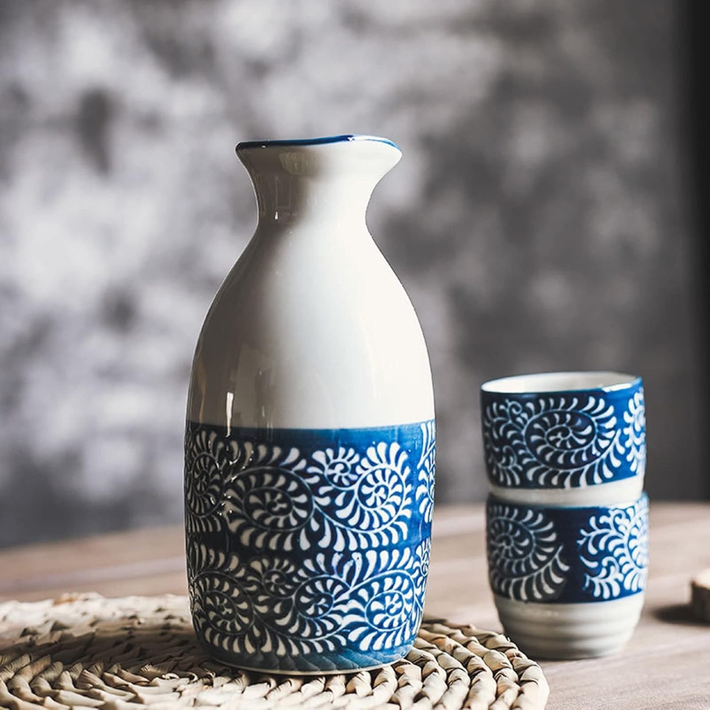 sake-cup-set-hand-painted-design-porcela-6.jpg