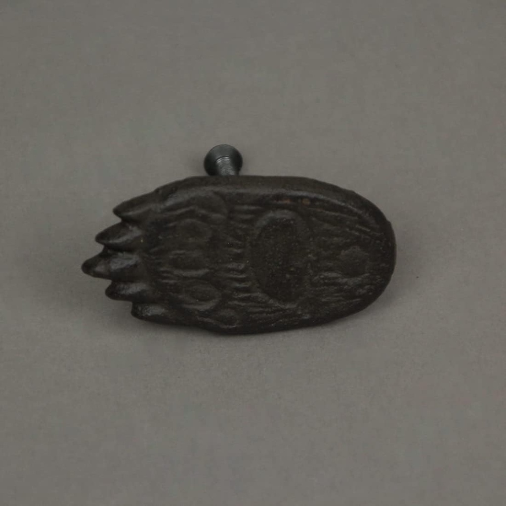 set-of-6-cast-iron-bear-paw-drawer-pulls-4.jpg