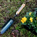 garden-helper-narrow-garden-trowel-hand--2.jpg