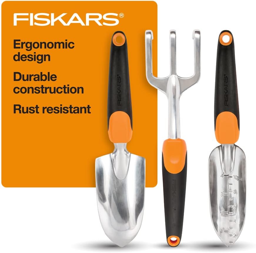 fiskars-384490-1002-garden-scratch-tool--2.jpg