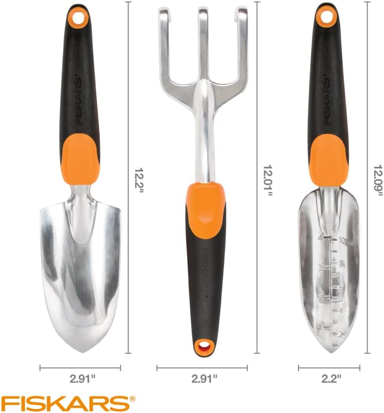 fiskars-384490-1002-garden-scratch-tool--3.jpg