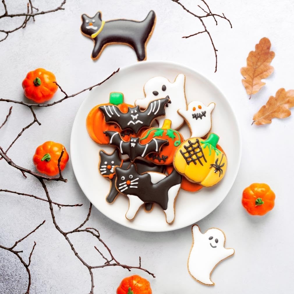 halloween-cookie-cutters-set---12-pieces-4.jpg