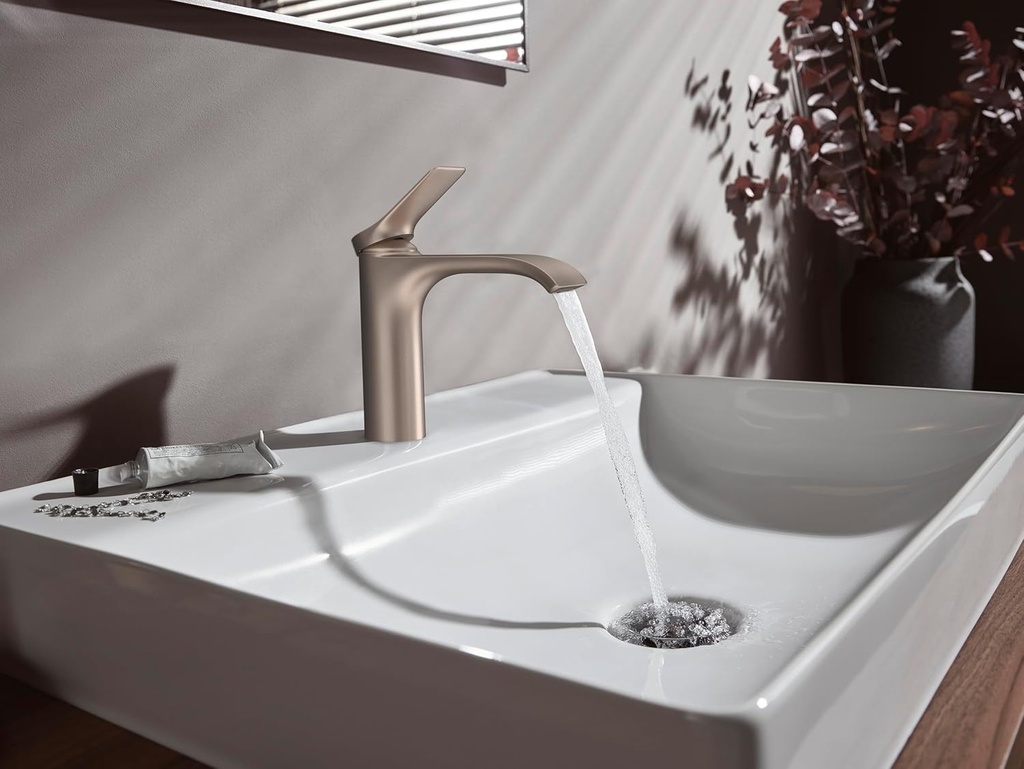hansgrohe-vivenis-modern-1-1-hole-bathro-4.jpg