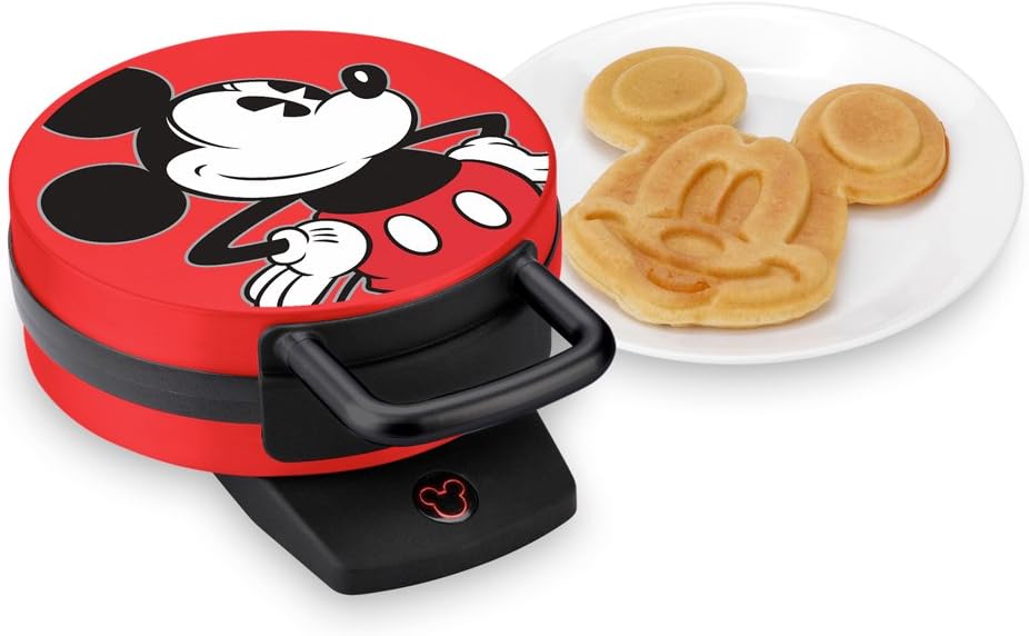 disney-mickey-mouse-waffle-maker-by-sele-2.jpg