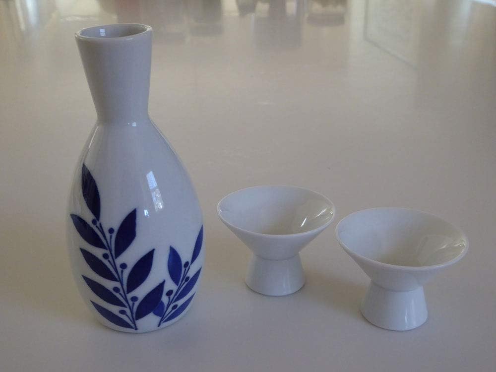 3 Pieces Japanese Sake Set Kanji GEKKEIKAN Porcelain/Made in Japan