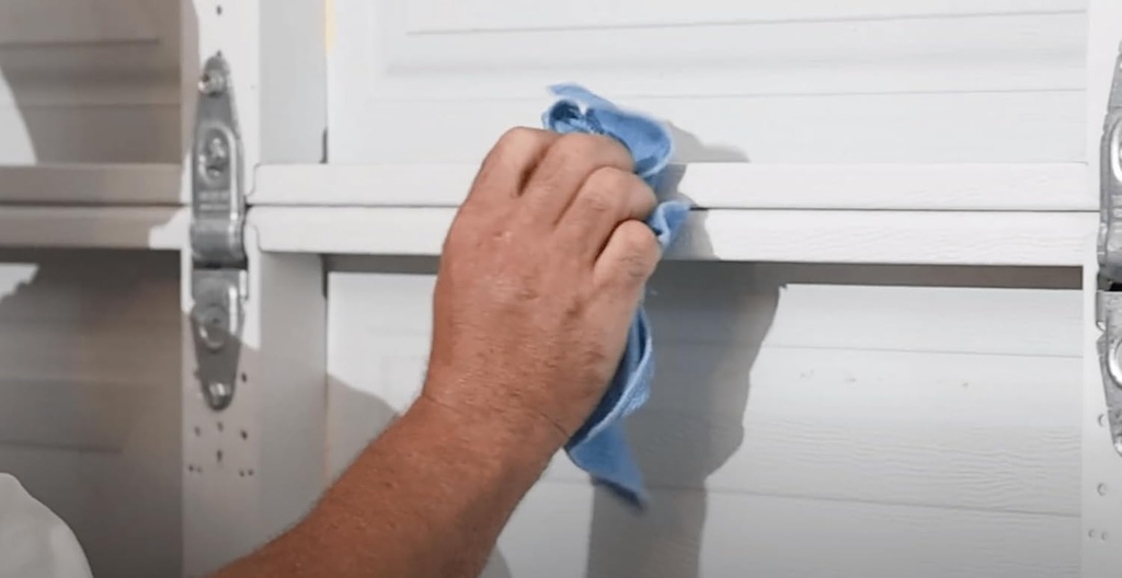 Reflective R8 Black Poly-Foam Garage Door Insulation Panel 24" X 48"