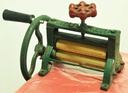 Vintage Dry Squid Orange Sugar Cane Mill Juicer Cast Iron Hand Press Brass DHL, Multi