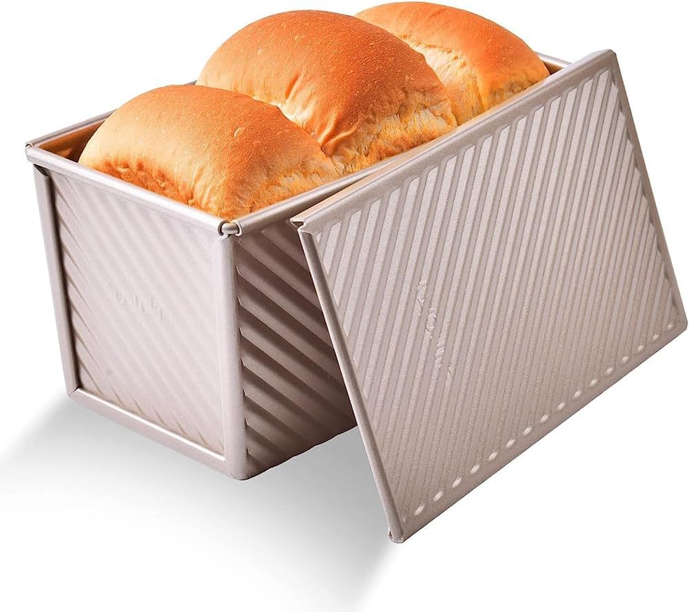 1 pack Loaf Pan with Lid, 1 lb Non-Stick Bread Toast Mold, Carbon Steel Corrugated Bread Toast Box Mold for Baking Bread Pan Bread Tin for Homemade Cakes, Breads and Meatloaf