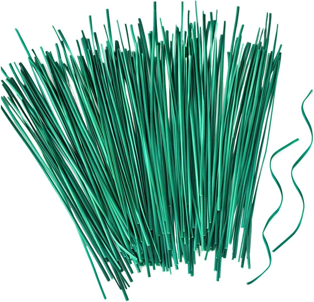 200 Pcs 6" Garden Plastic Plant Twist Ties Reusable Green Cable Ties for Climbing Plant Support, Christmas Tree, Bags, Gardening Activity.(Green)