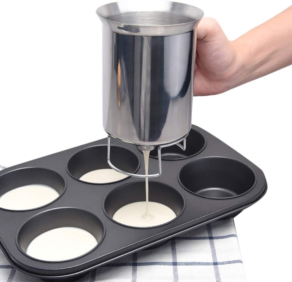 Pancake Batter Dispenser, 900ML Stainless Steel Pourer Handheld Making Crepes Cupcake Waffle Cake Maker Pastry Funnel Art Kit Cooking Baking Accessories Tools Gadgets Home Kitchen